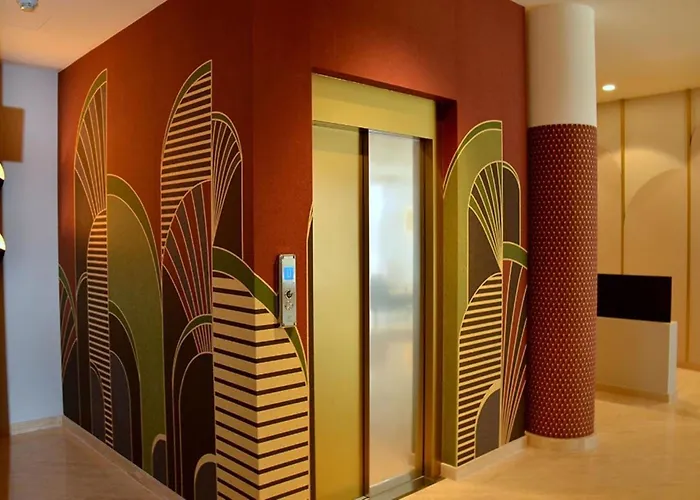 Apartament Cozy Hideaway In The Heart Of *