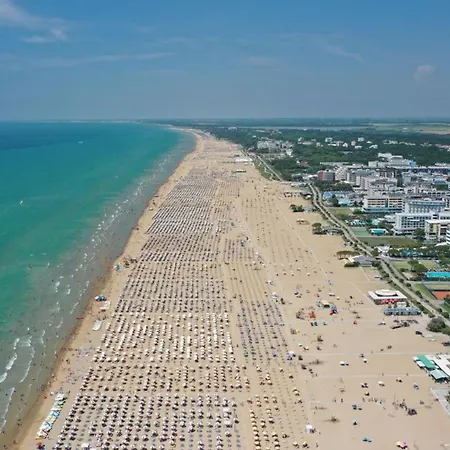 Cozy Hideaway In The Heart Of * Bibione