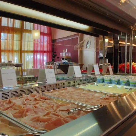 Apartment Cozy Hideaway In The Heart Of